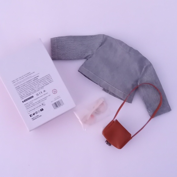 American Girl World By Us Evette Doll And Accessories - Picture 16 of 16